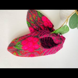 Wool handmade slippers